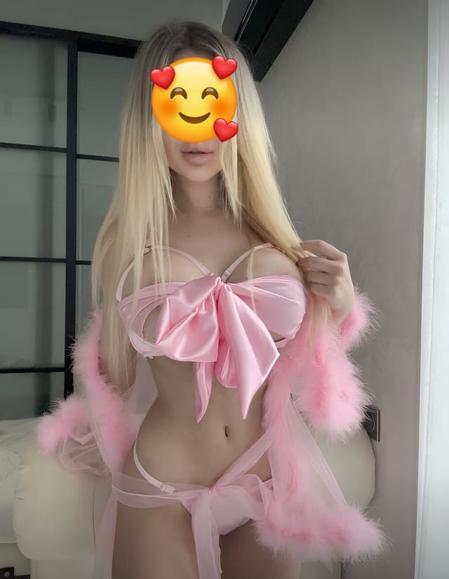 מטפלת סופר סקסית בלונדינית ירושלים