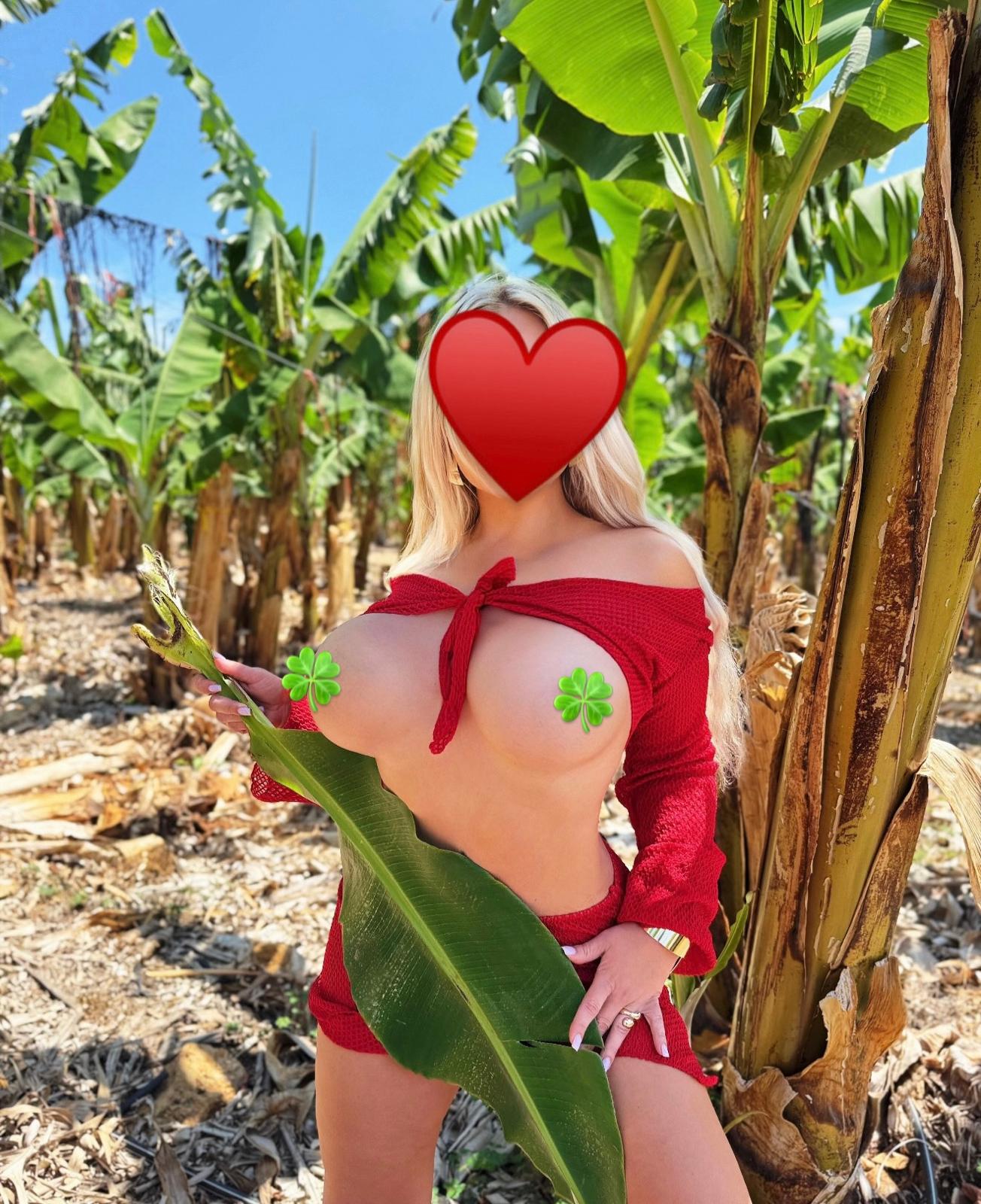 סופיה חדשה – אישה חלומית בלונדינית – בחיפה