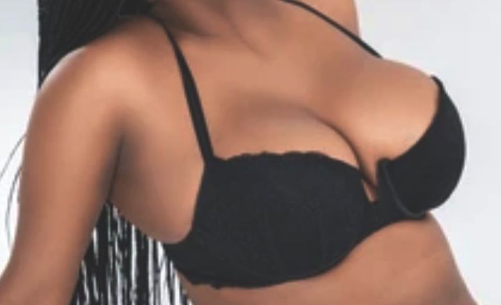 קלי- חיפה- אפריקאית תיירת סקסית