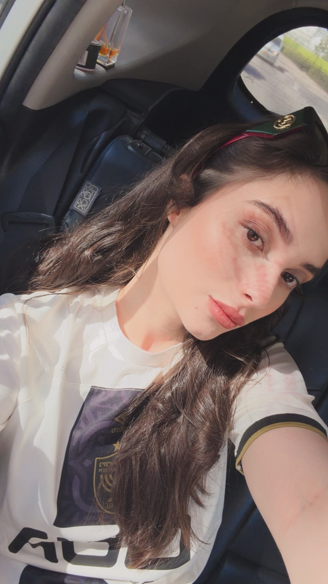 שושנה – בחיפה -בת 20 תיירת ברזילאית